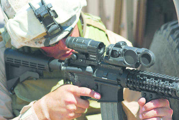 Aimpoint Comp M4s 2MOA w/QRP2 Mount Complete | UK Tactical